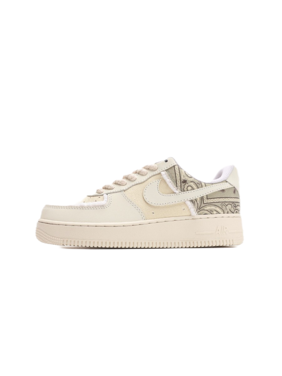 Кроссовки женские летние Nike Wmns Air Force 1 07 Картинка Кроссовки женские летние Nike Wmns Air Force 1 07