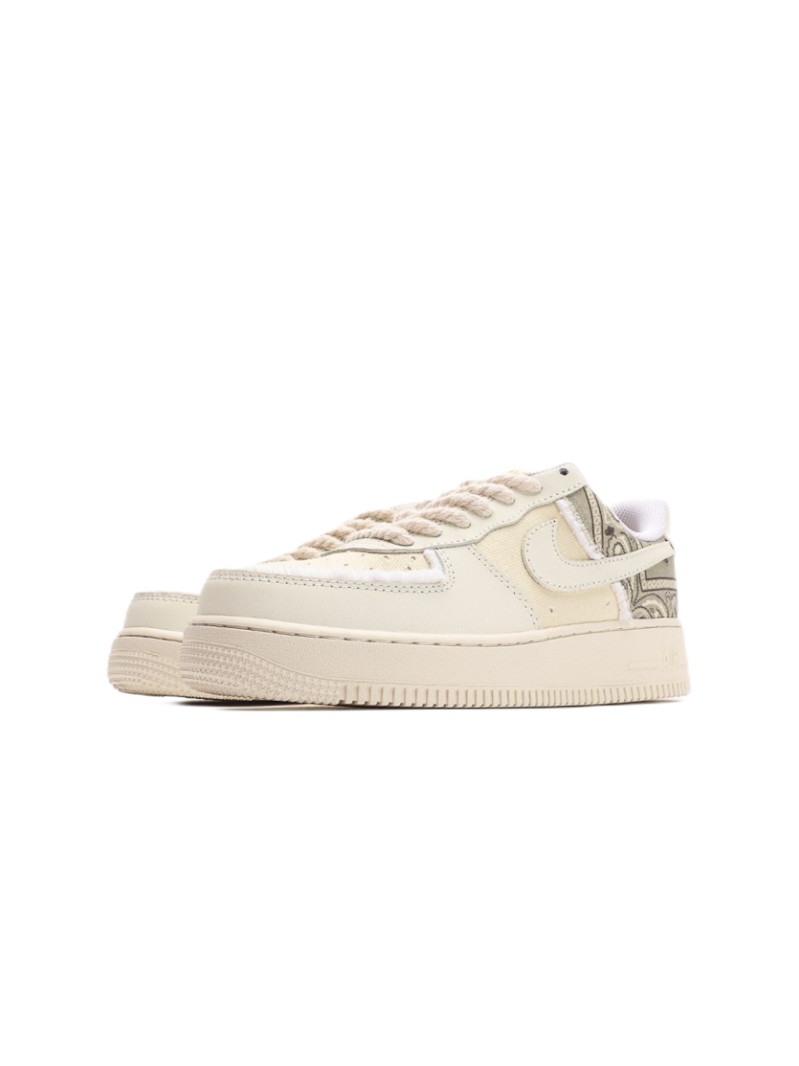 Кроссовки женские летние Nike Wmns Air Force 1 07 Картинка Кроссовки женские летние Nike Wmns Air Force 1 07