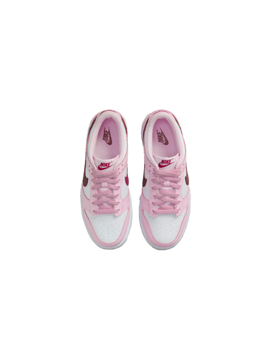 Картинка Кроссовки женские кожаные Nike Dunk Low GS White Pink Red