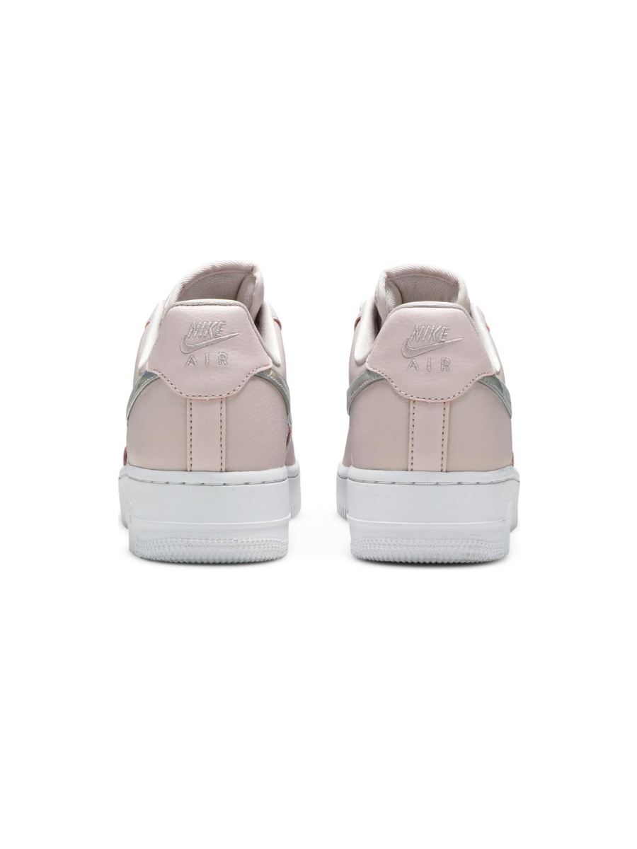 Картинка Кроссовки женские кожаные Nike Air Force 1 Low Pink Iridescent